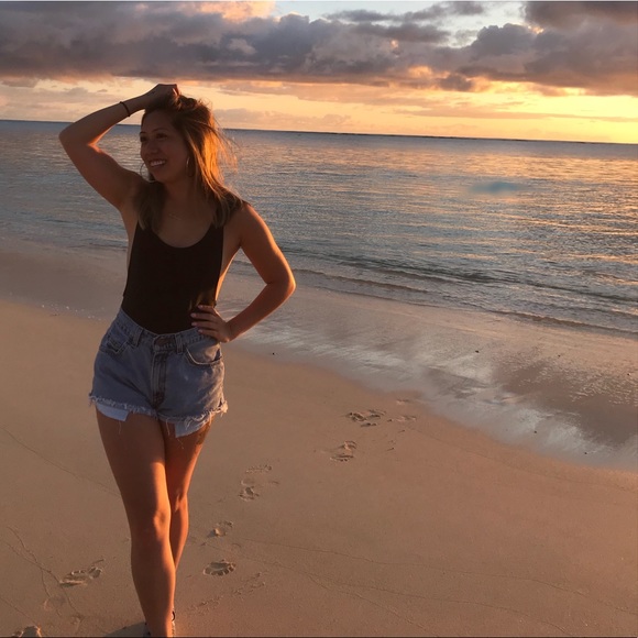 Meet your Posher, Cam - Picture 1 of 1